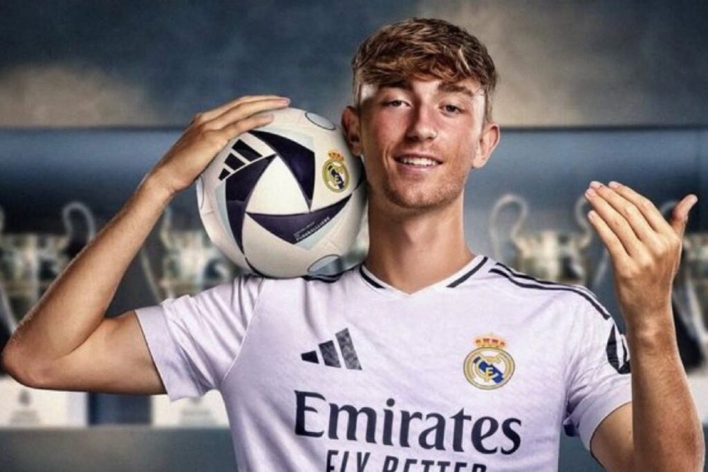 Primera bomba oficial: ¡¡El Real Madrid ficha a Huijsen!! Huijsen vestido del Real Madrid