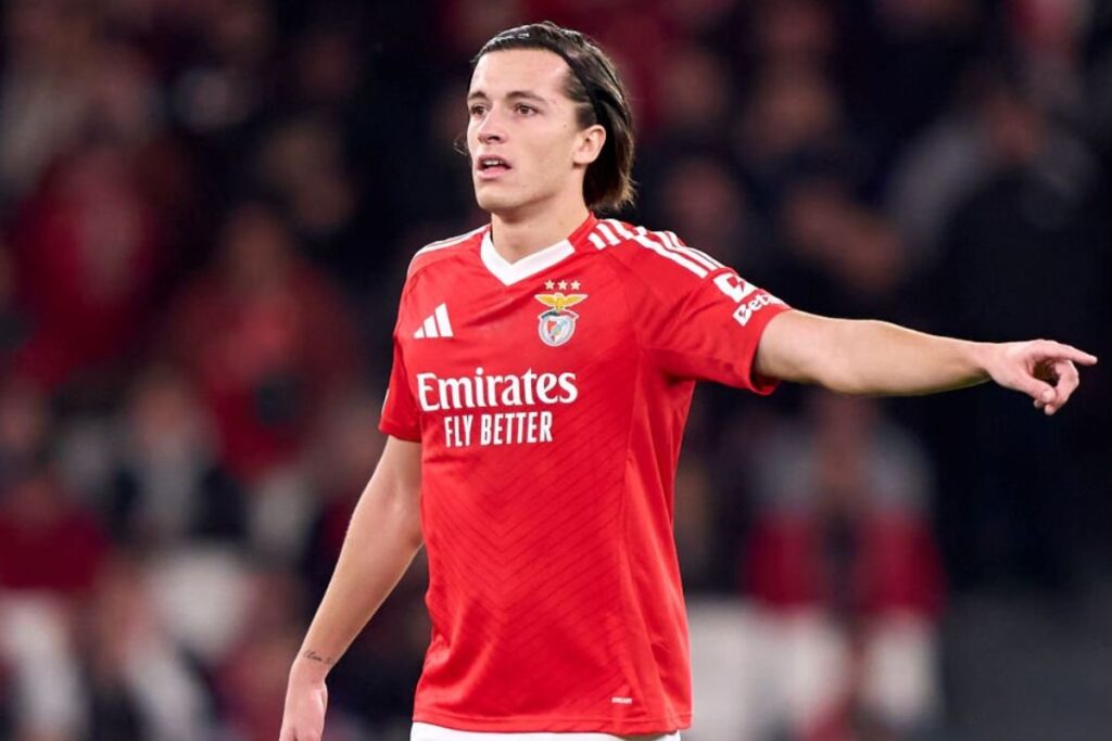 Carreras en un partido con el Benfica