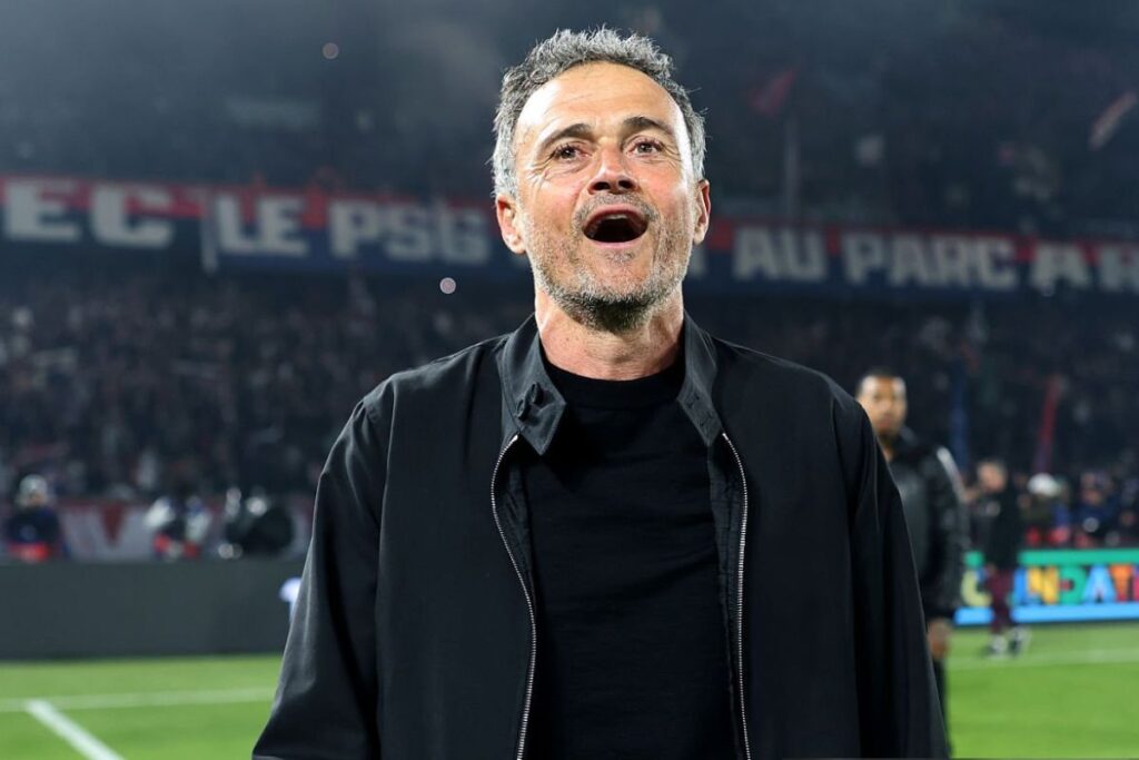 Luis Enrique en un partido con el PSG