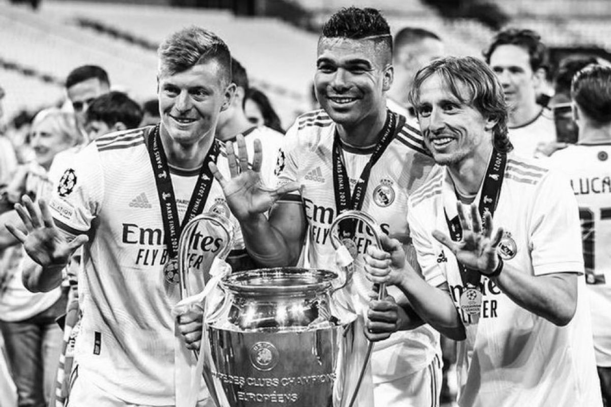 Kroos, Casemiro y Modric en blanco y negro