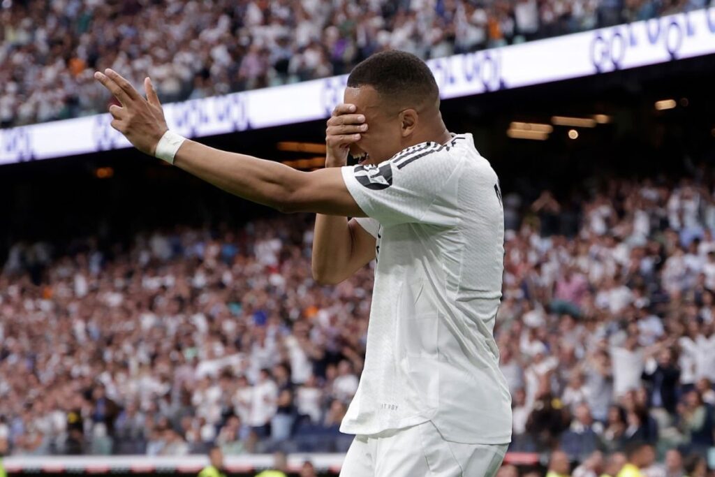 Mbappé celebrando su gol a la Real Sociedad
