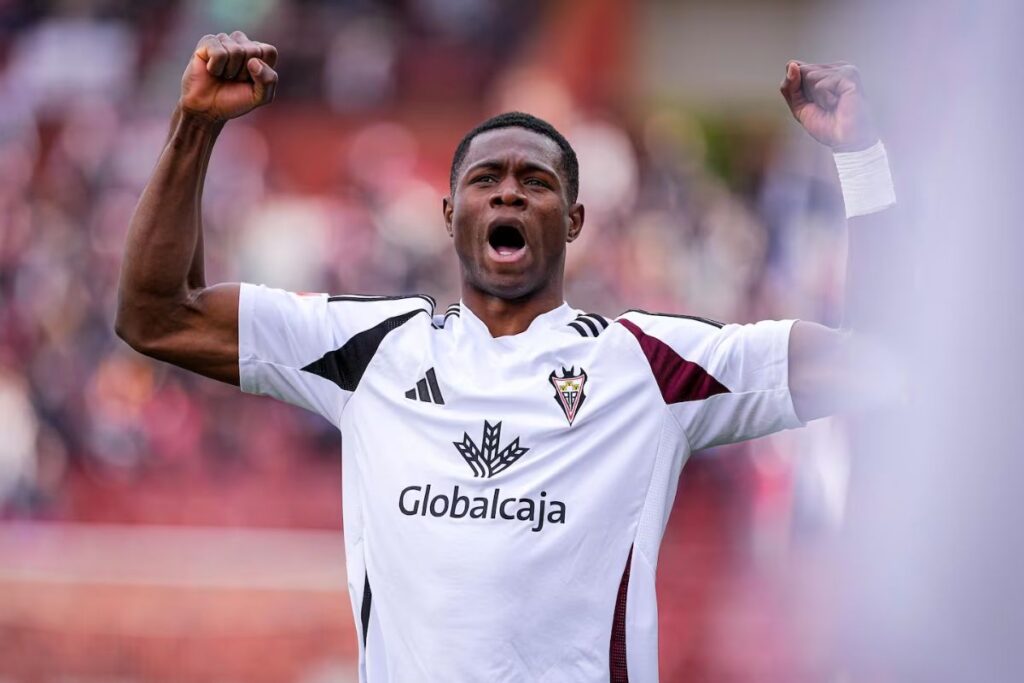 Christian Kofane en un partido con el Albacete