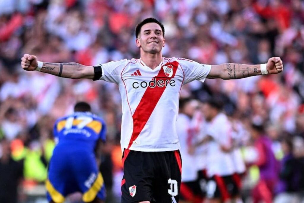 Franco Mastantuono celebrando un gol