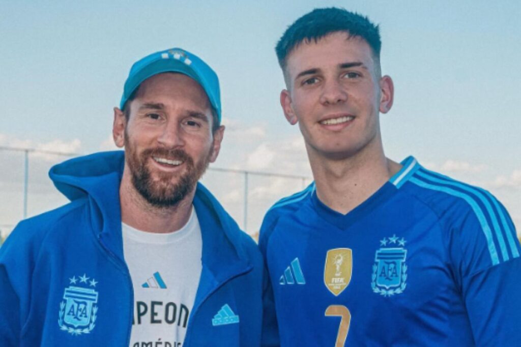 Messi y Mastantuono con Argentina