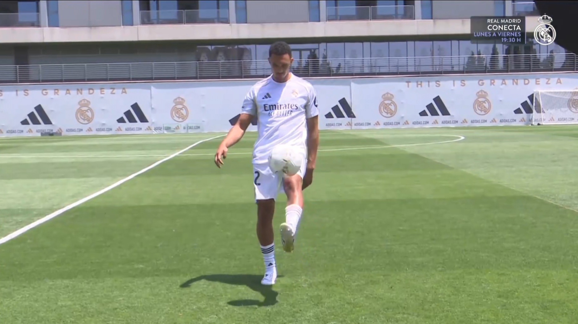 Arnold en su presentación