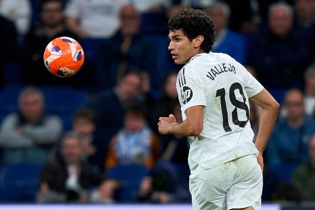 Jesús Vallejo en un partido con el Real Madrid