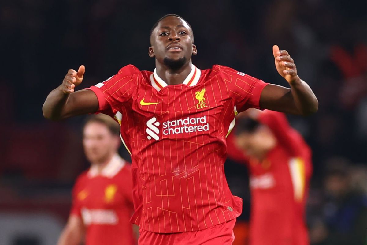 Konaté celebrando con el Liverpool