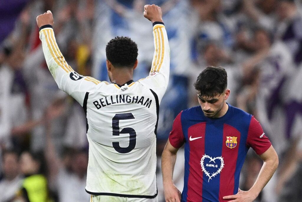 Bellingham celebrando un gol ante Pedri