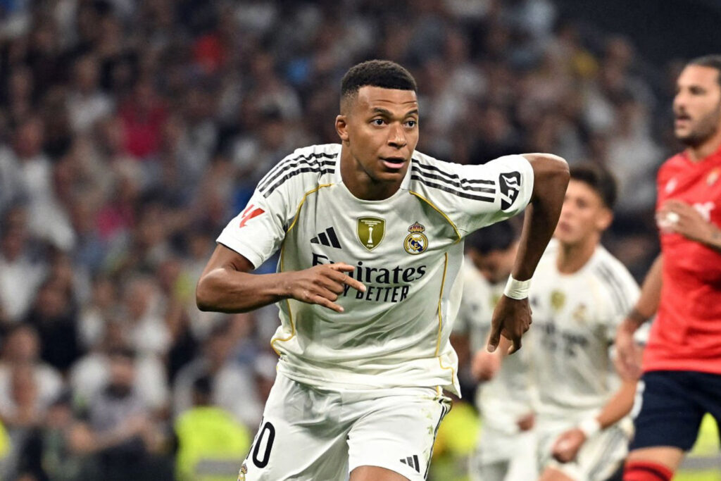 Mbappé celebra su primer tanto de la temporada (Getty)