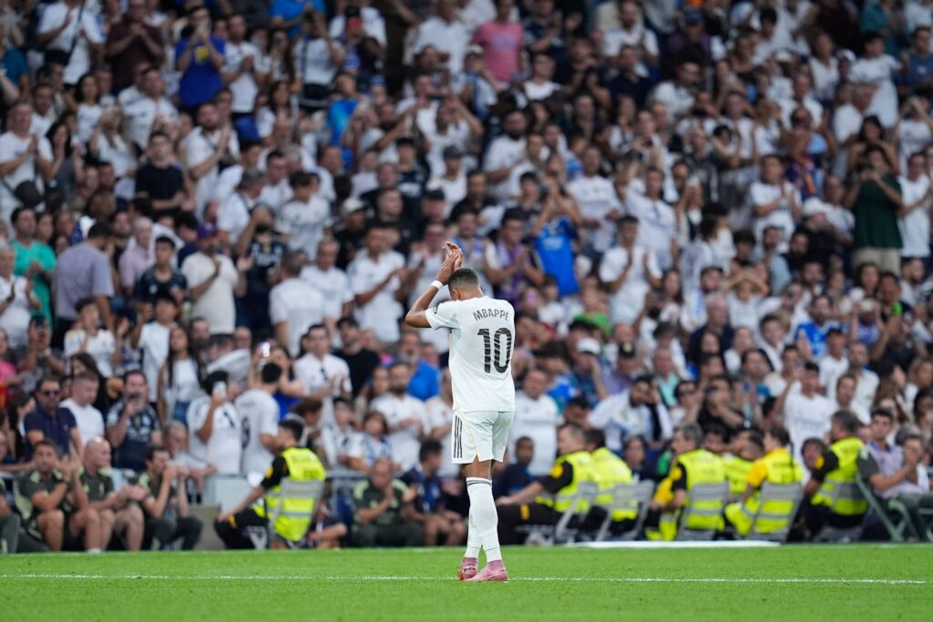 Mbappé entra, con Xabi, en su modo galáctico más destructor