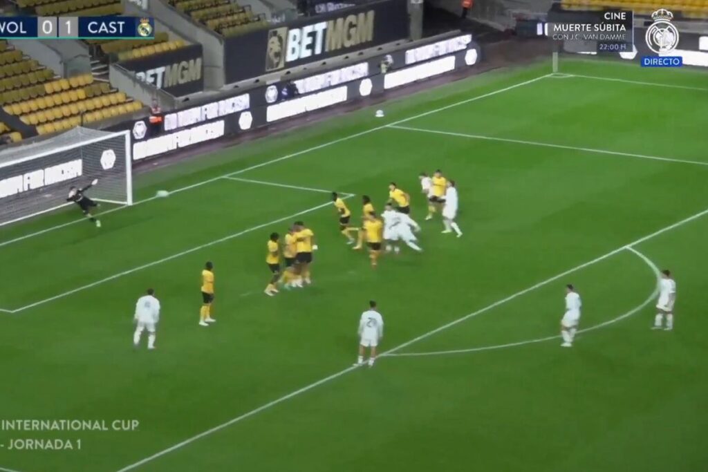 Un golazo de Bruno Iglesias da la victoria al Castilla ante el Wolves (0-1)