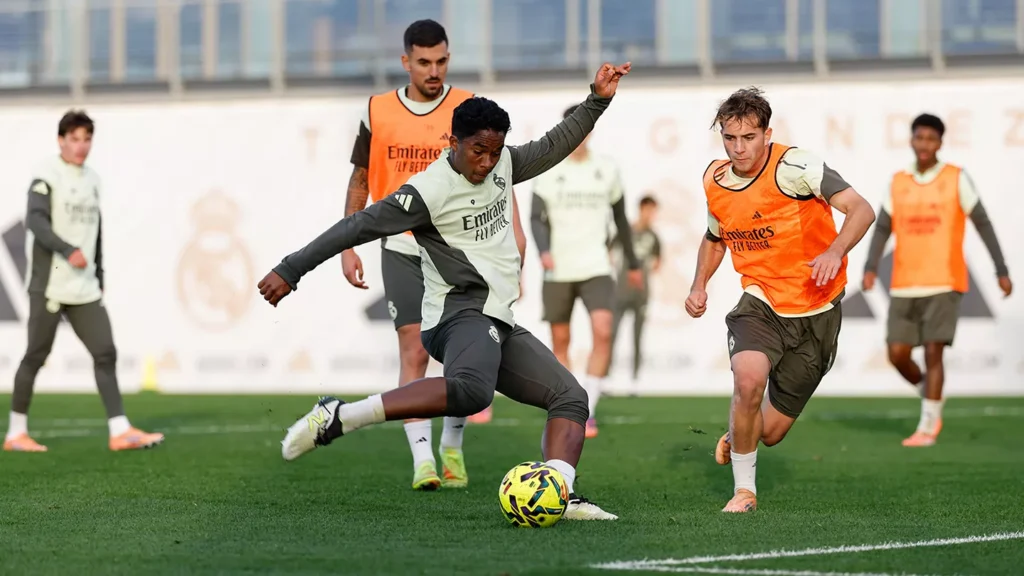 Cinco altas y tres dudas para ir a Elche